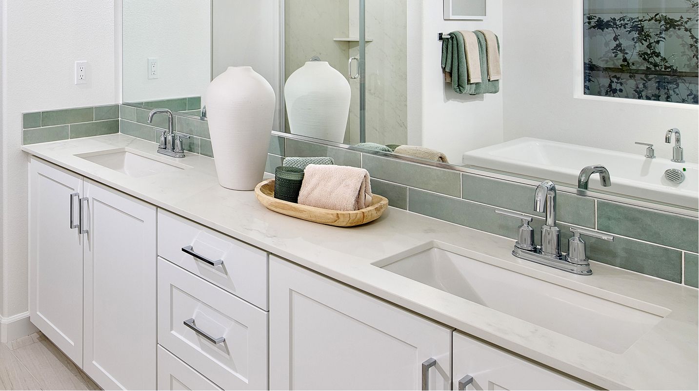 Magnolia North River Farms Res1 Owners Bath 2of2 F1