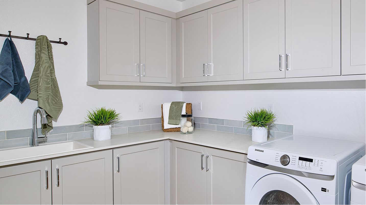 Mahogany North River Farms Res3 Laundry F1