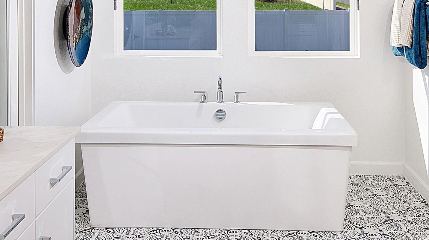 Magnolia North River Farms Res4 Owners Bath 1of2 F2