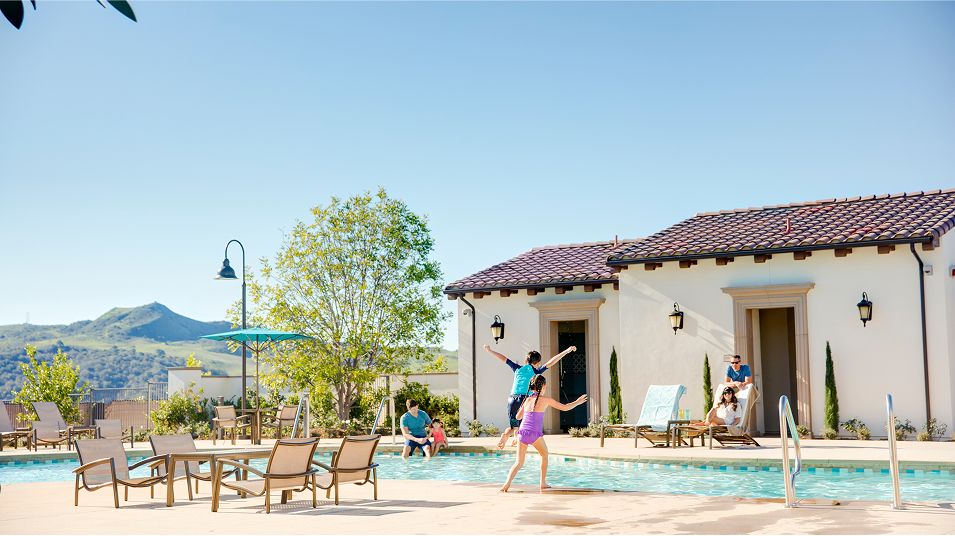 073125 RMV pic amenity southplunge pool 4of9