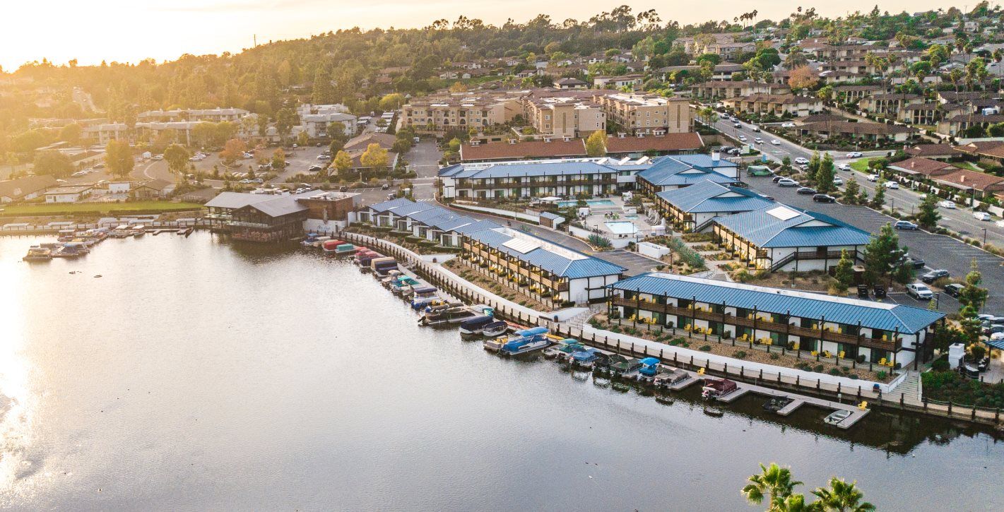 Lakehouse Resort