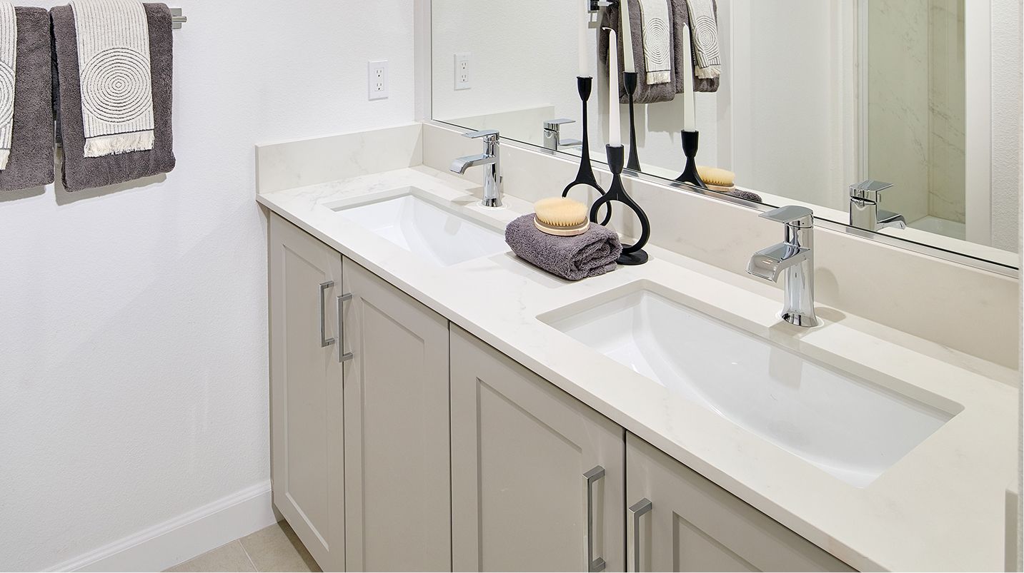 Brix Res1 Owners Bath 1of2 F3