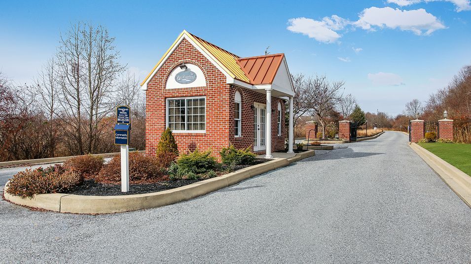 Riverbend Amenity Gated Entrance 4of5