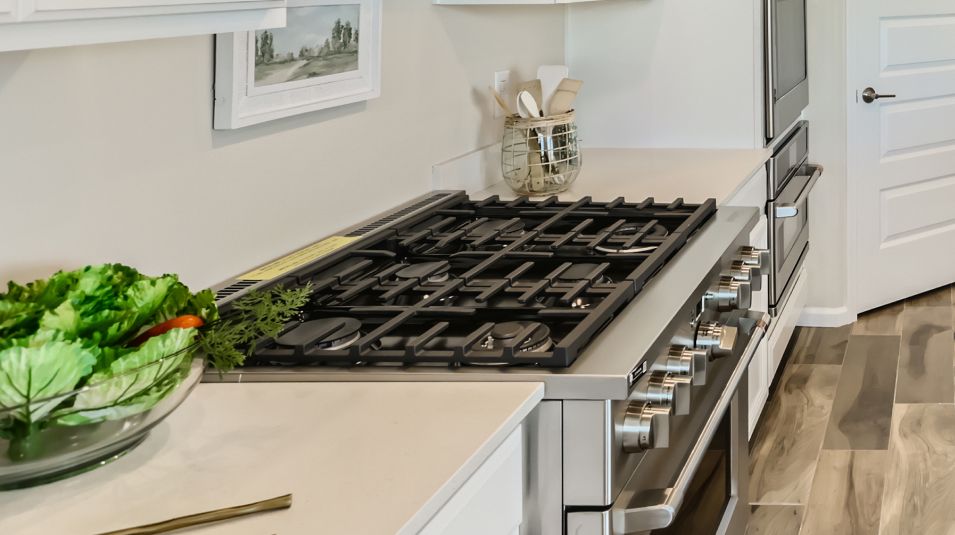 6081 Revelation Kitchen 2of3 F1