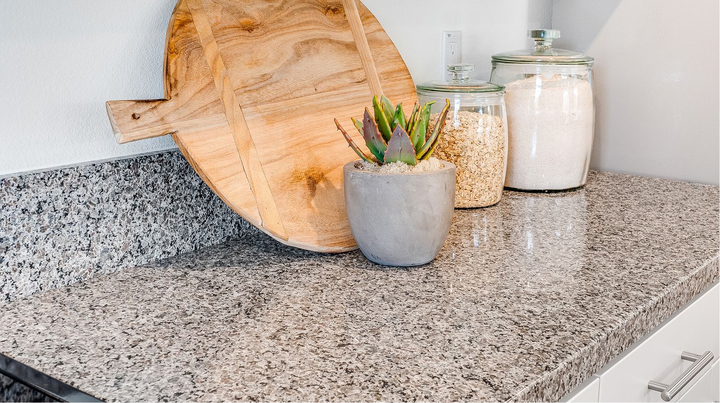 Silverstone Green Valley Ranch Res2 EI Granite Countertop 2of2 F1