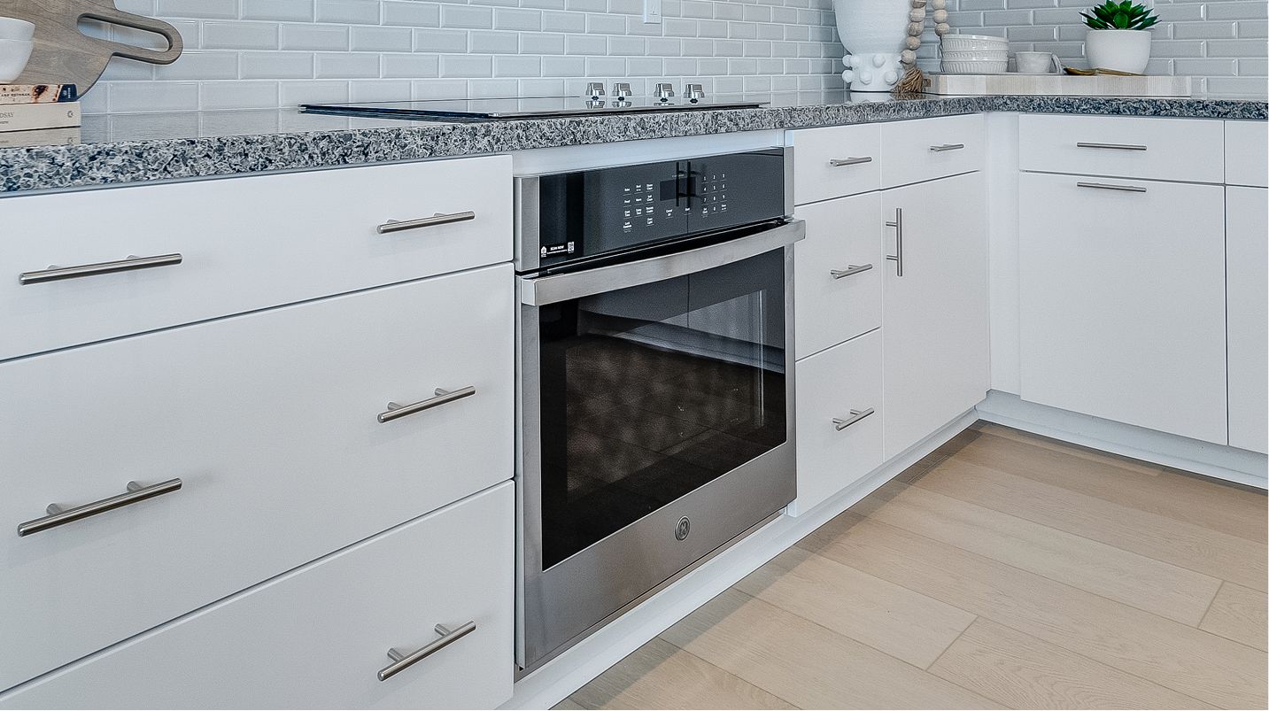 Skybrook Springhill Res3 Kitchen Oven Microwave