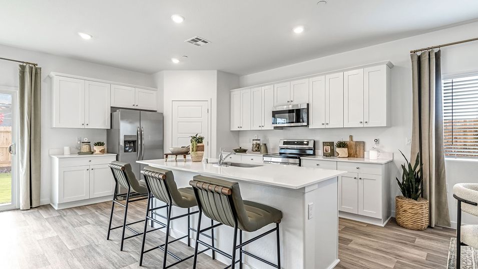 2435 E Grayson Street (Barcelona)