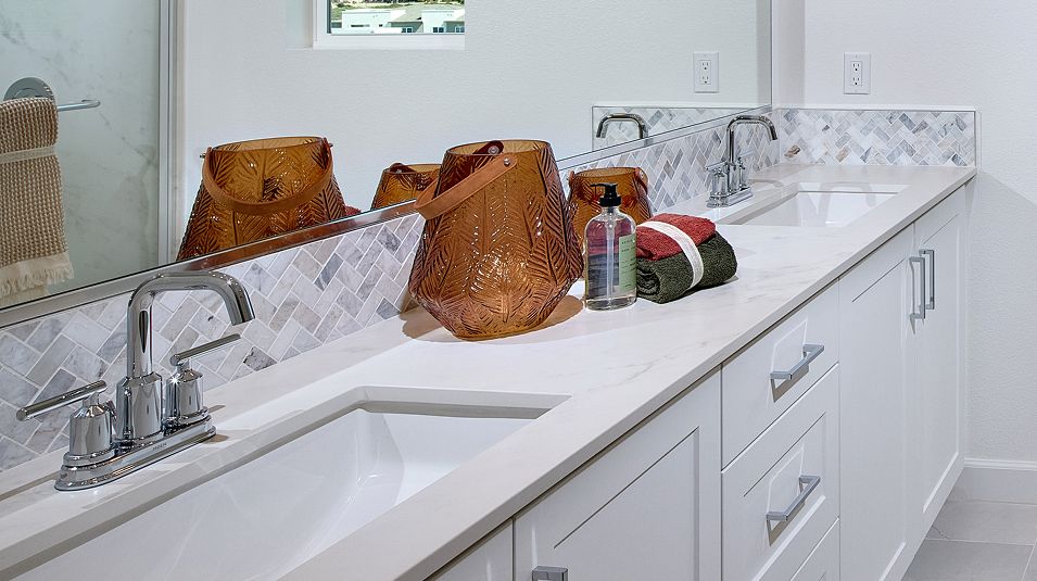 Soleil Sunbow Res3 Owners Bath F3