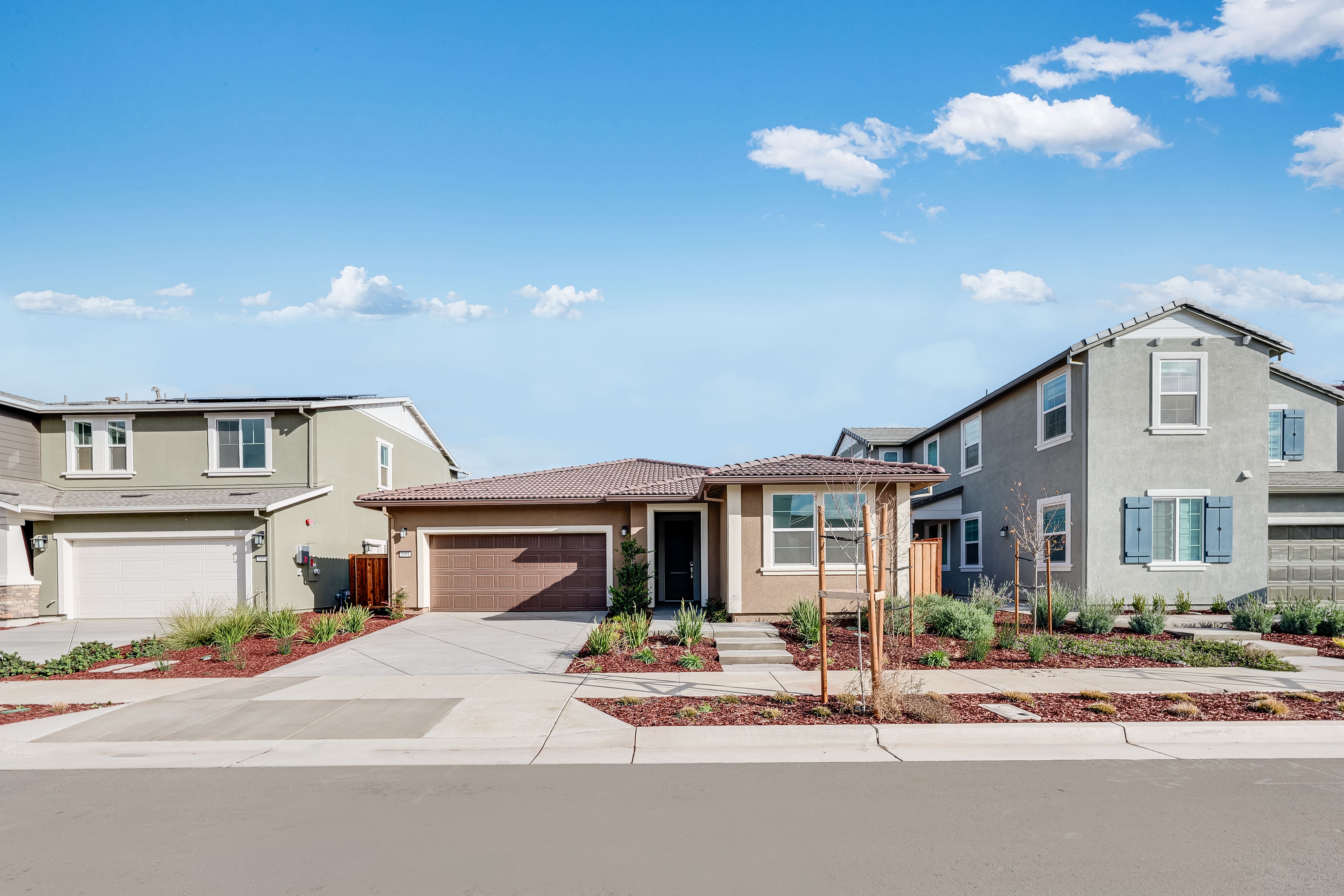 2681 Dashwood Street (Residence 1)