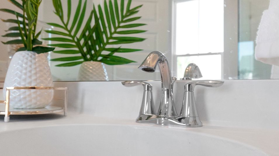 Row Carnes Crossroads EI Bathroom Faucet F2