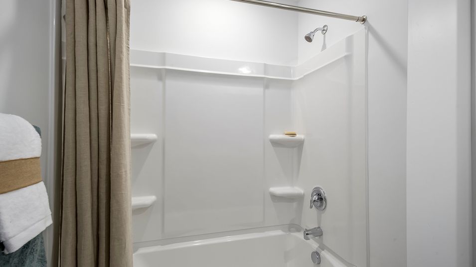 2004 Res1 Bath2 1of2 F2 Base3