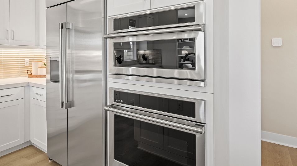 Strata RMV Res1 Kitchen 9of9 F1
