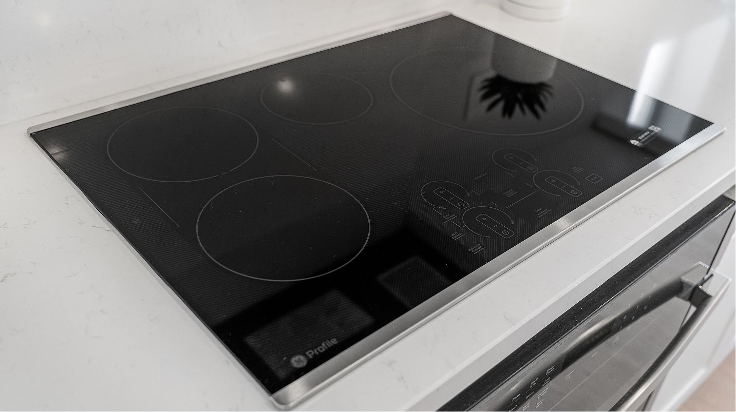 Sierra Crest The Groves EI Cooktop F1