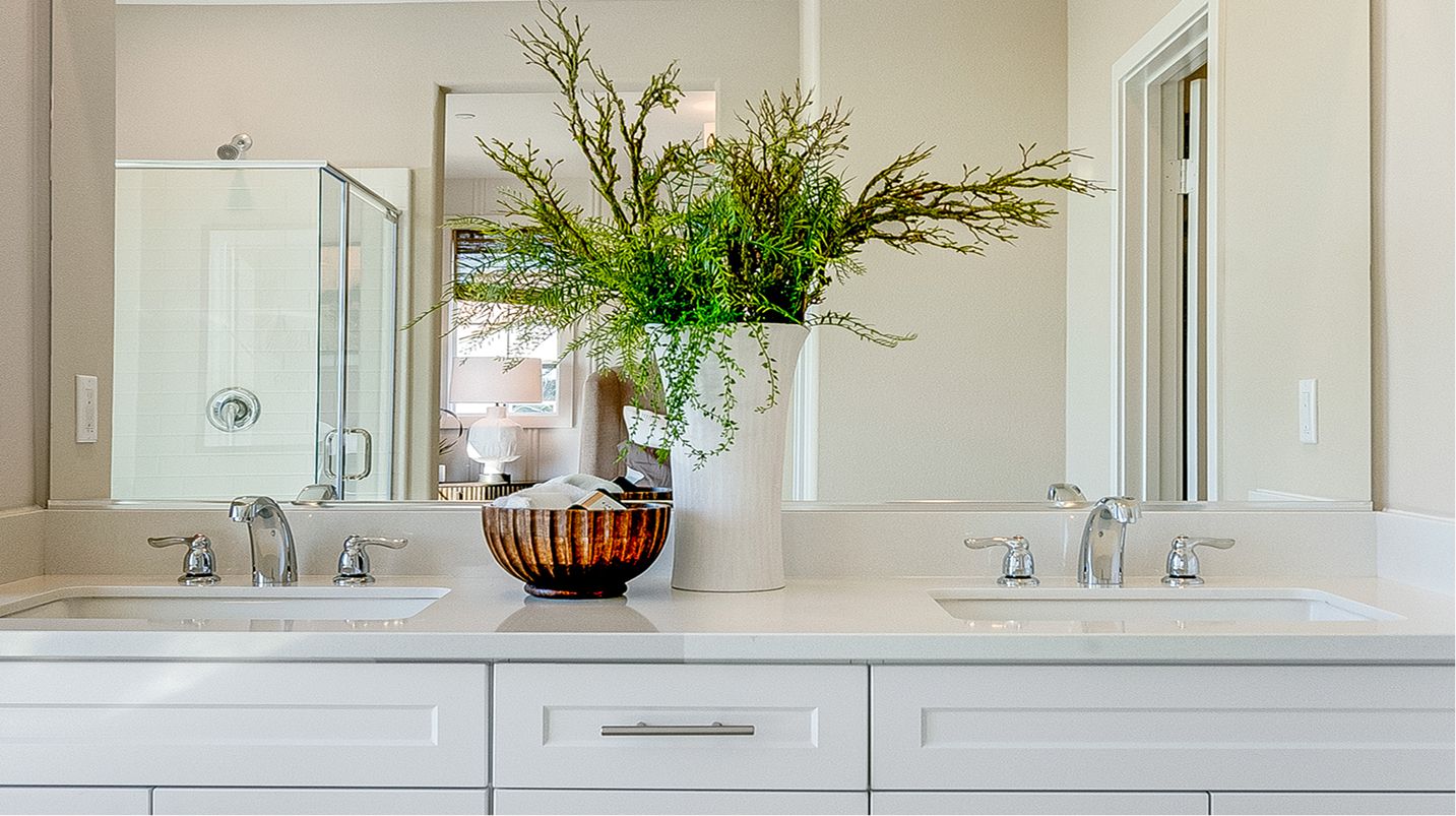 Ashbrook Falloncrest Res5 Owners Bath 2of2 F2