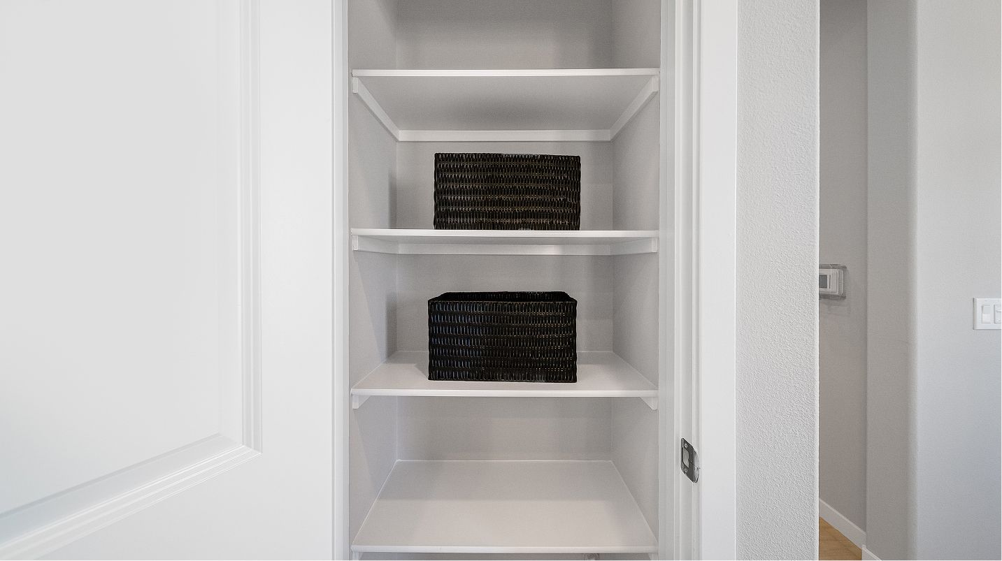 Divisional EI Kitchen Pantry