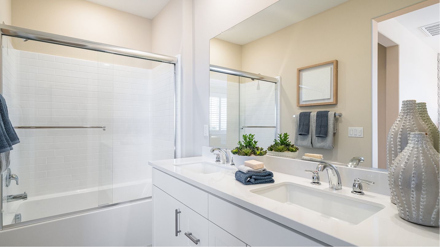 Allure Nuvo Parkside Res4 Owners Bath F3