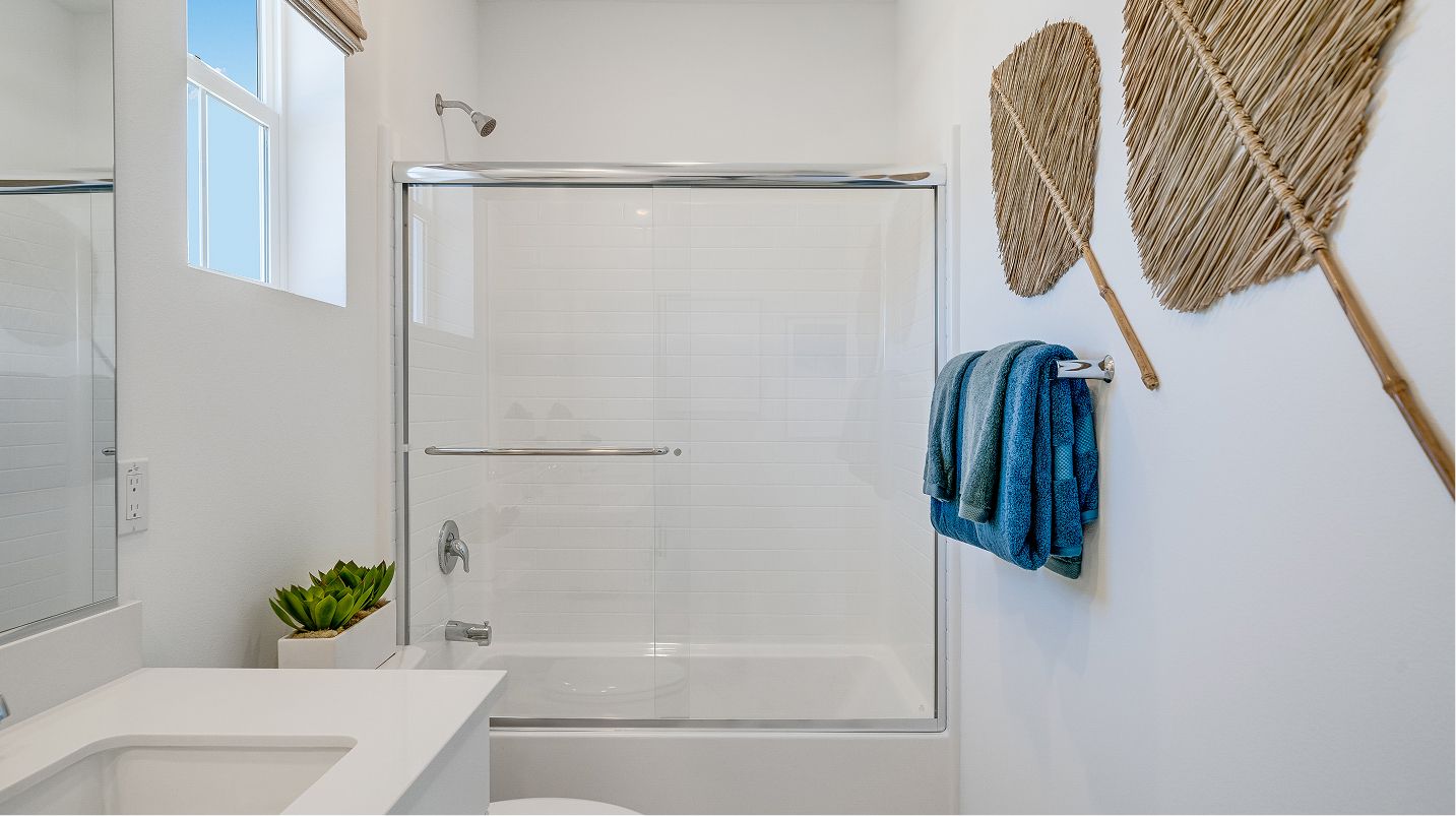 Vibe Nuvo Parkside Res3 Owners Bath 2of2 F2