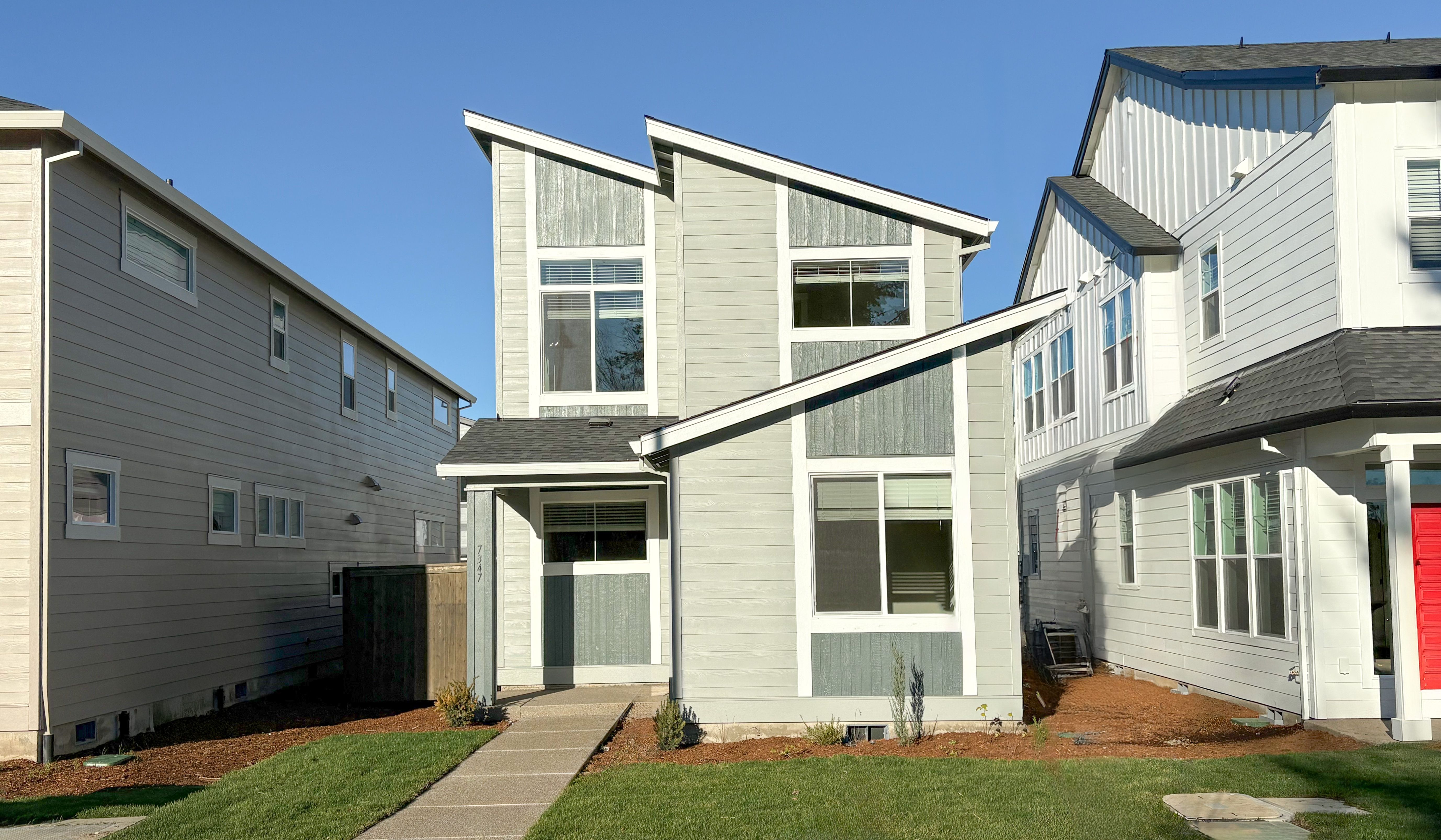 7347 SE Deline St (Colton)