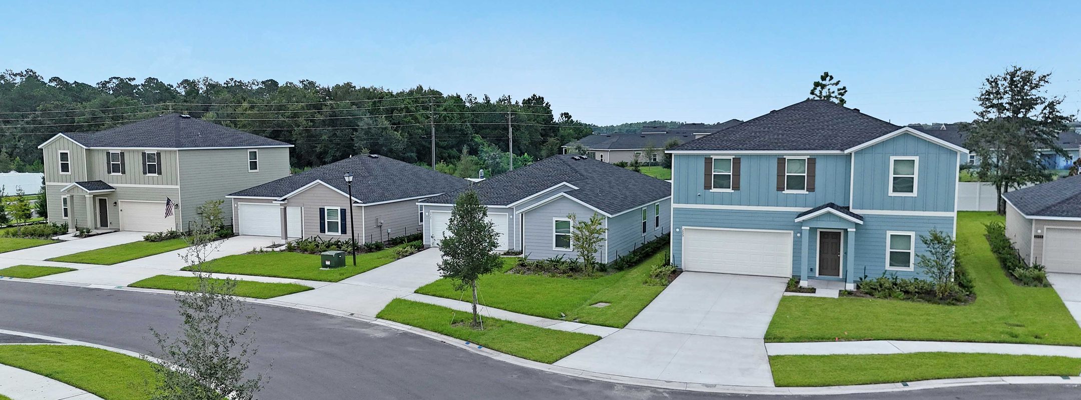 Holstein Crossing Streetscape 2of8 9 25 25