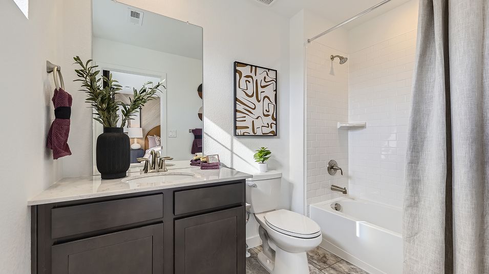 2576 Ashbrook Bath3 F2