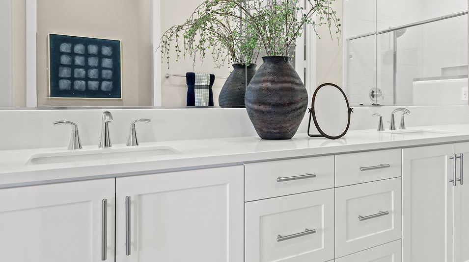 Nova RMV Res3 X Owners Bath 1of3 F1