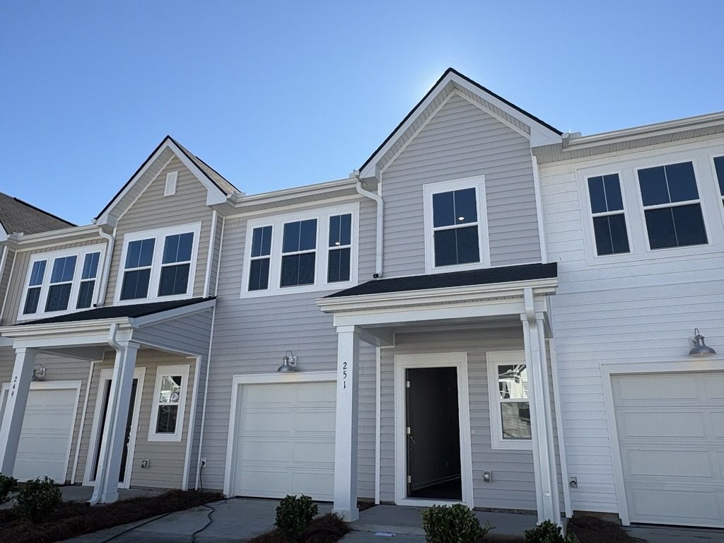 251 AGRARIAN AVE (FINN)