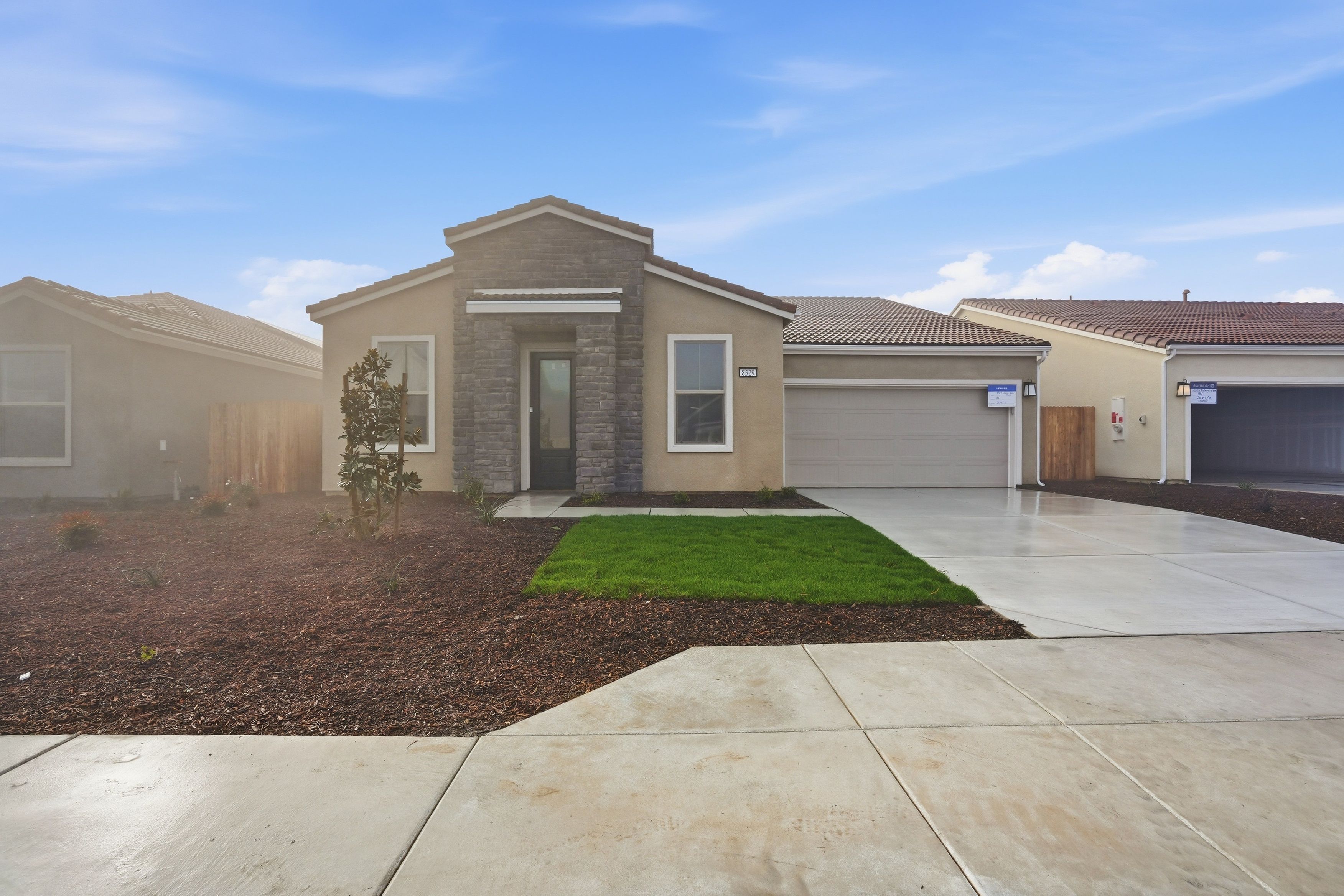 8329 Killary Harbor Avenue (Esplanade)