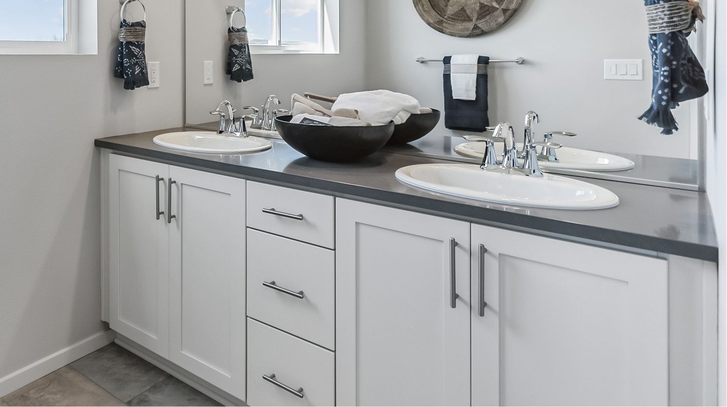 Smith Creek Season EI Owners Vanity Quartz Countertops F2