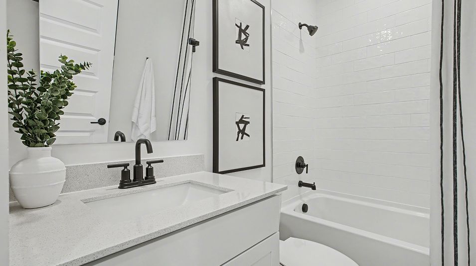 City Vista Haggard Bath2 EI Black Hardware