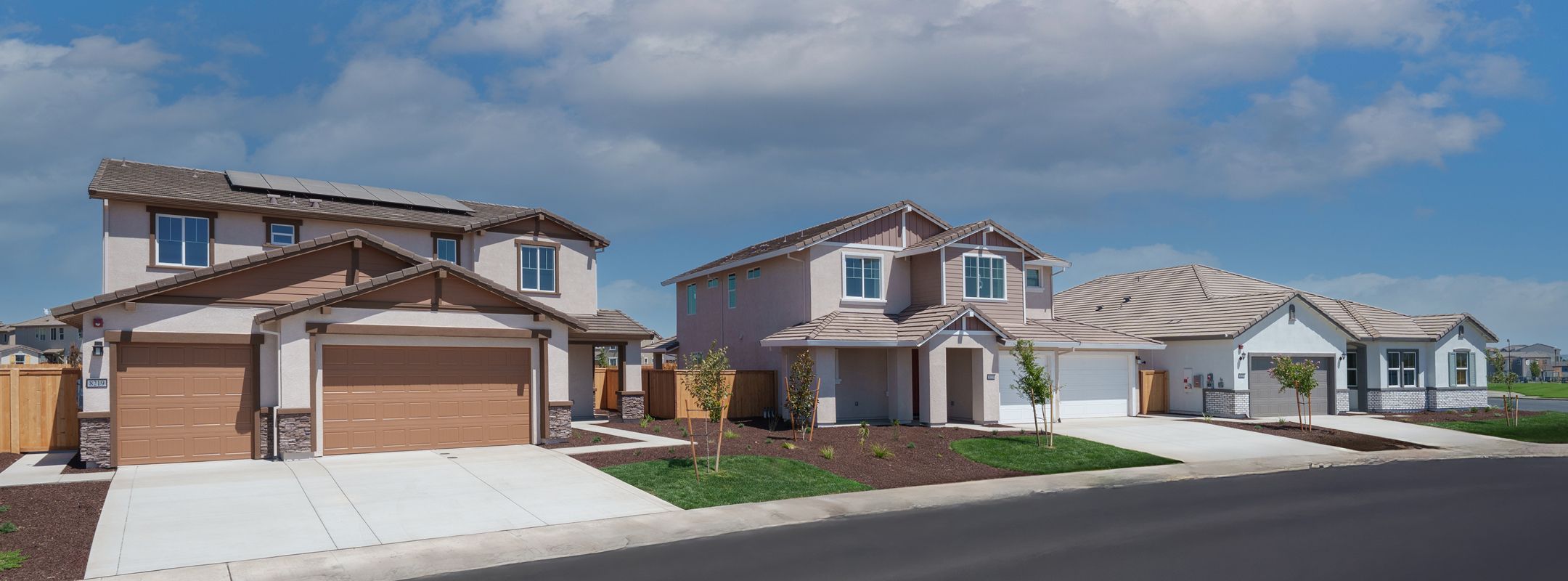 Lyric Arbor Ranch Streetscape