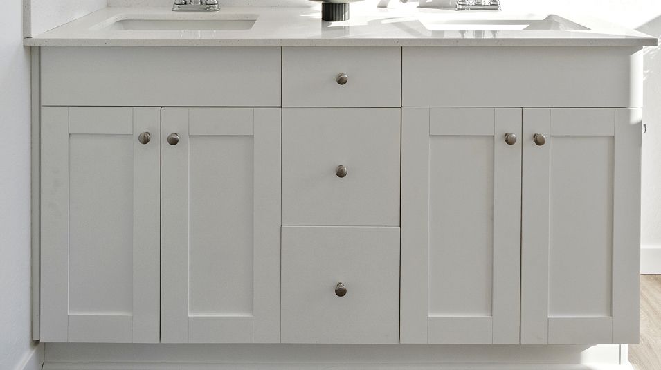 3002 Jewel X Owners Bath 1of2 F1 Base2