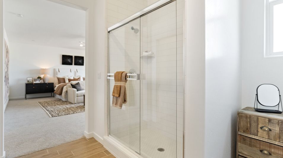 Choral Fox Meadow EI Owners Bath 3of3 F2