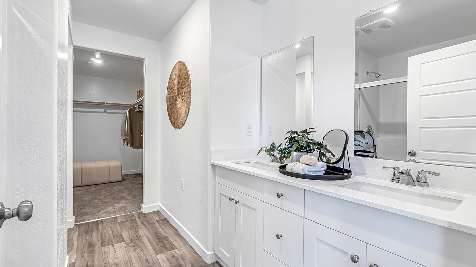 West Core M017 Barcelona Owners Bath 1of2 F2