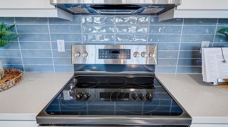 Tesoro Legado Res4 EI Electric Range Kitchen