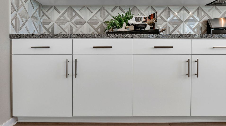 Outlook Sunset Crossing Res2 EI Kitchen Cabinets F1 2of2