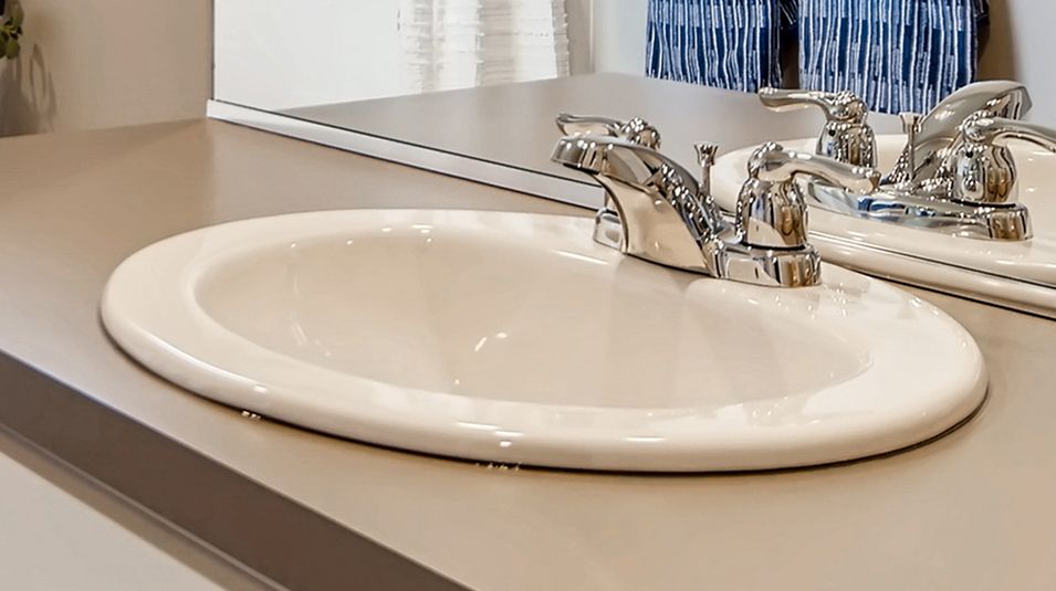 Daybreak Classic Series 2630 Zinfandel Bath2 F2