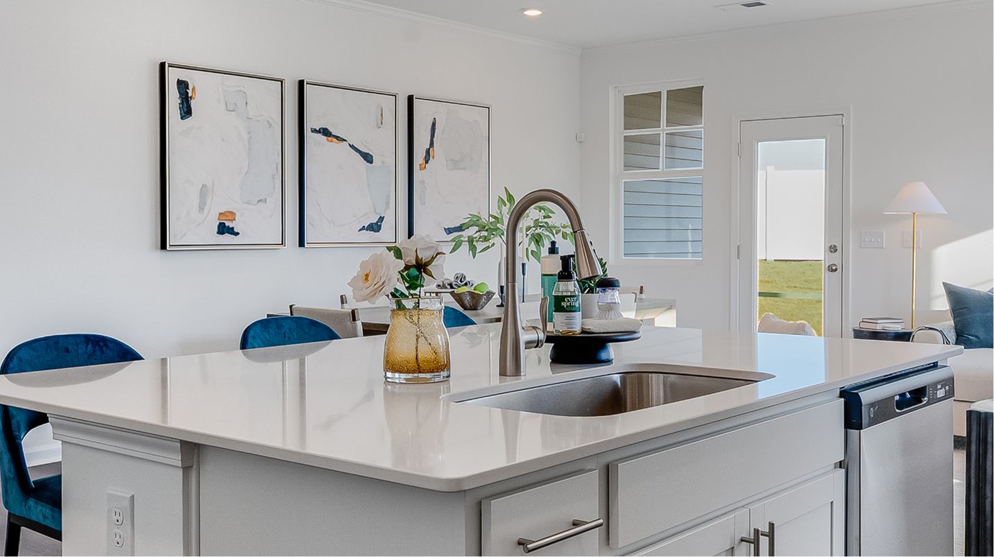 1781 Carson II Kitchen 1of4