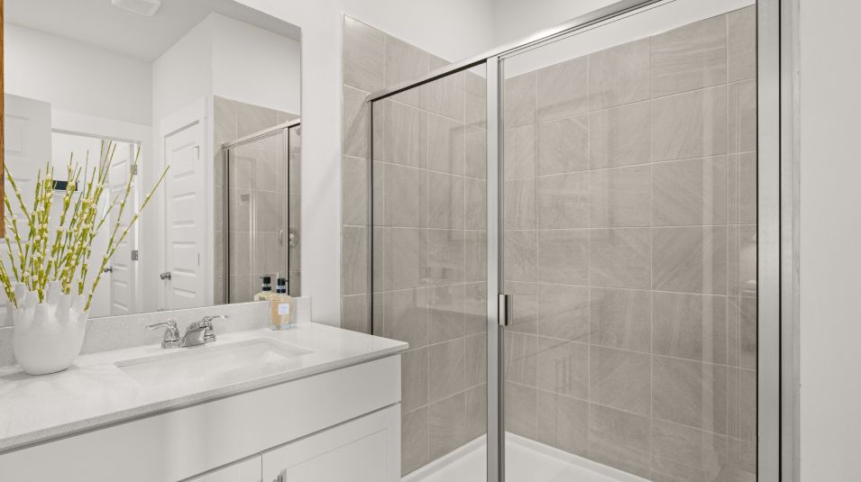 Avenue One Lebanon Place EI Walk In Shower
