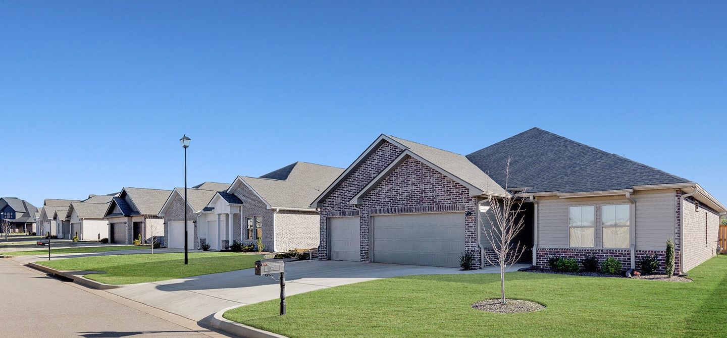 Whispering Pines Streetscape