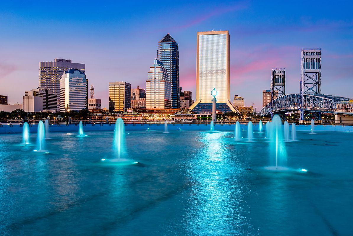 Jacksonville Downtown Friendship Fountain Dusk
