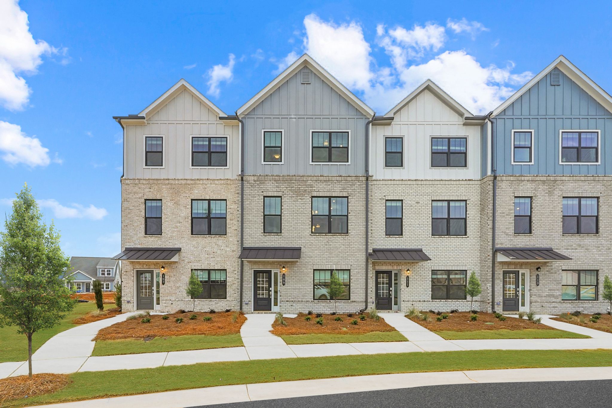 Applause - The Encore - The Encore Townhomes: Perry, Georgia - Lennar