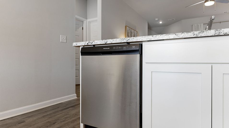 Olde Savannah EI Kitchen Dishwasher