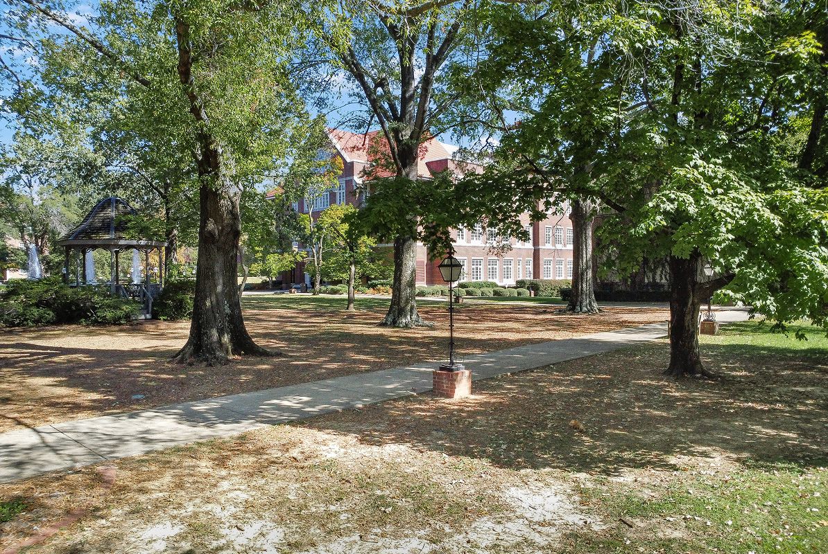 Conway Hendrix College 4of6