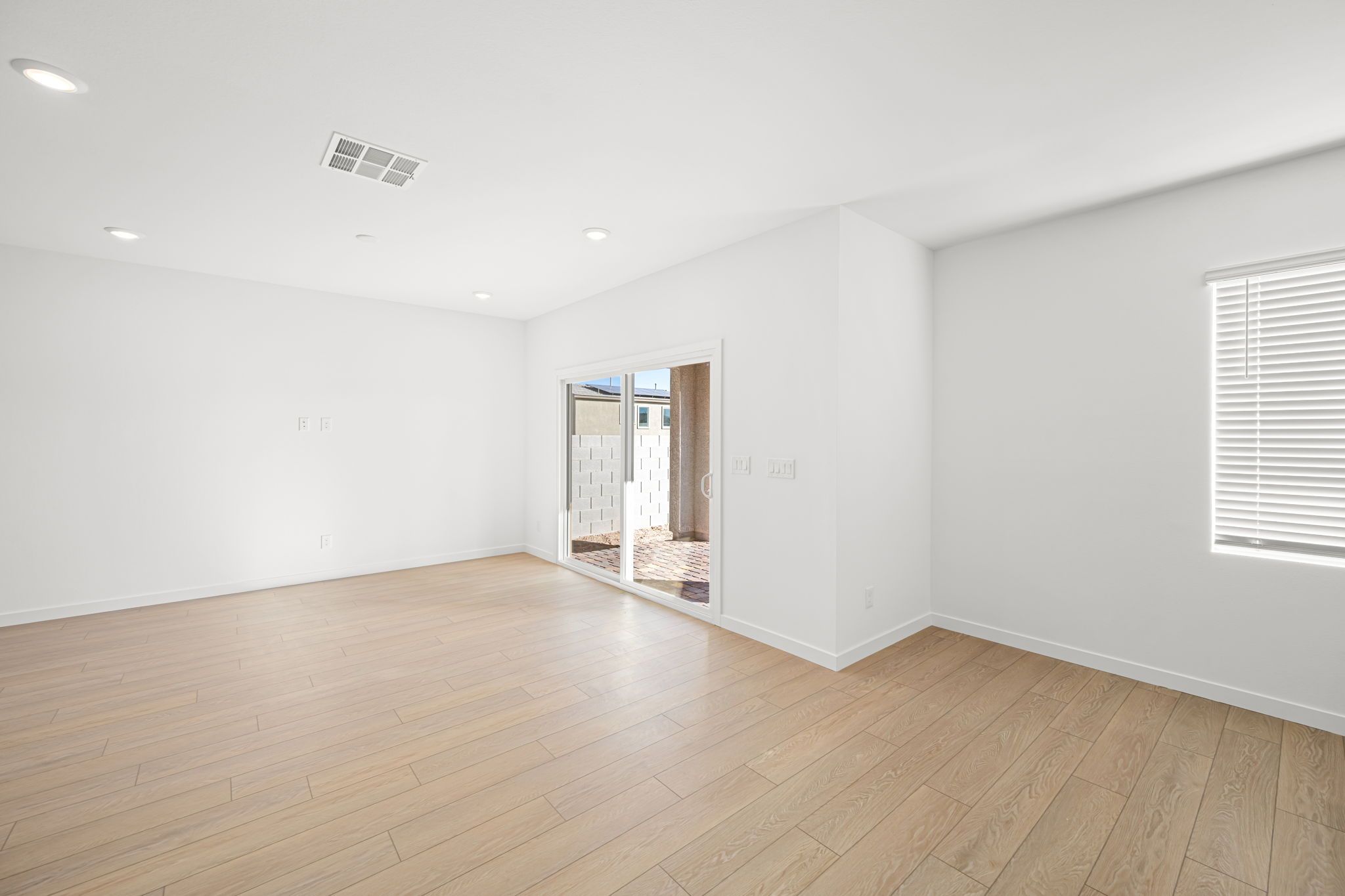 14 web or mls Lennar  8379 W  Rochelle Ave 14