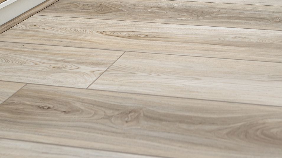 Pic Terrace Falls Plan2542 EI Flooring F1