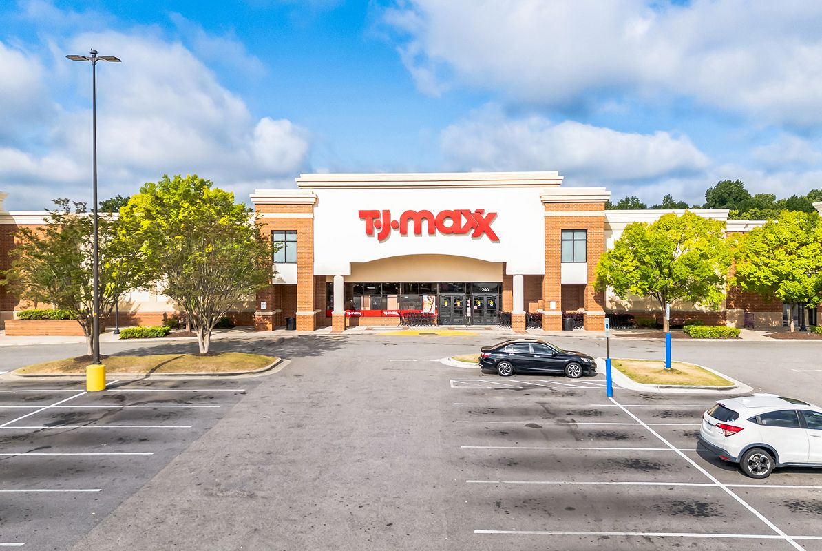 Garner White Oak Crossing 9of13061025