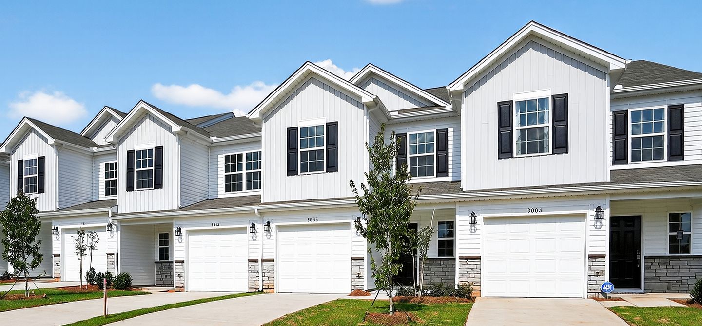 The Maple Timber Townhomes Streetscape 1of6 090925