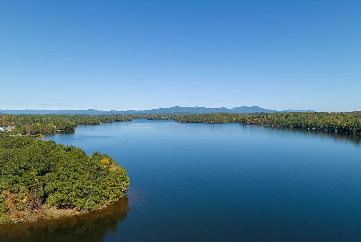 Taylors Aerial Lake Robinson 1of14 050225
