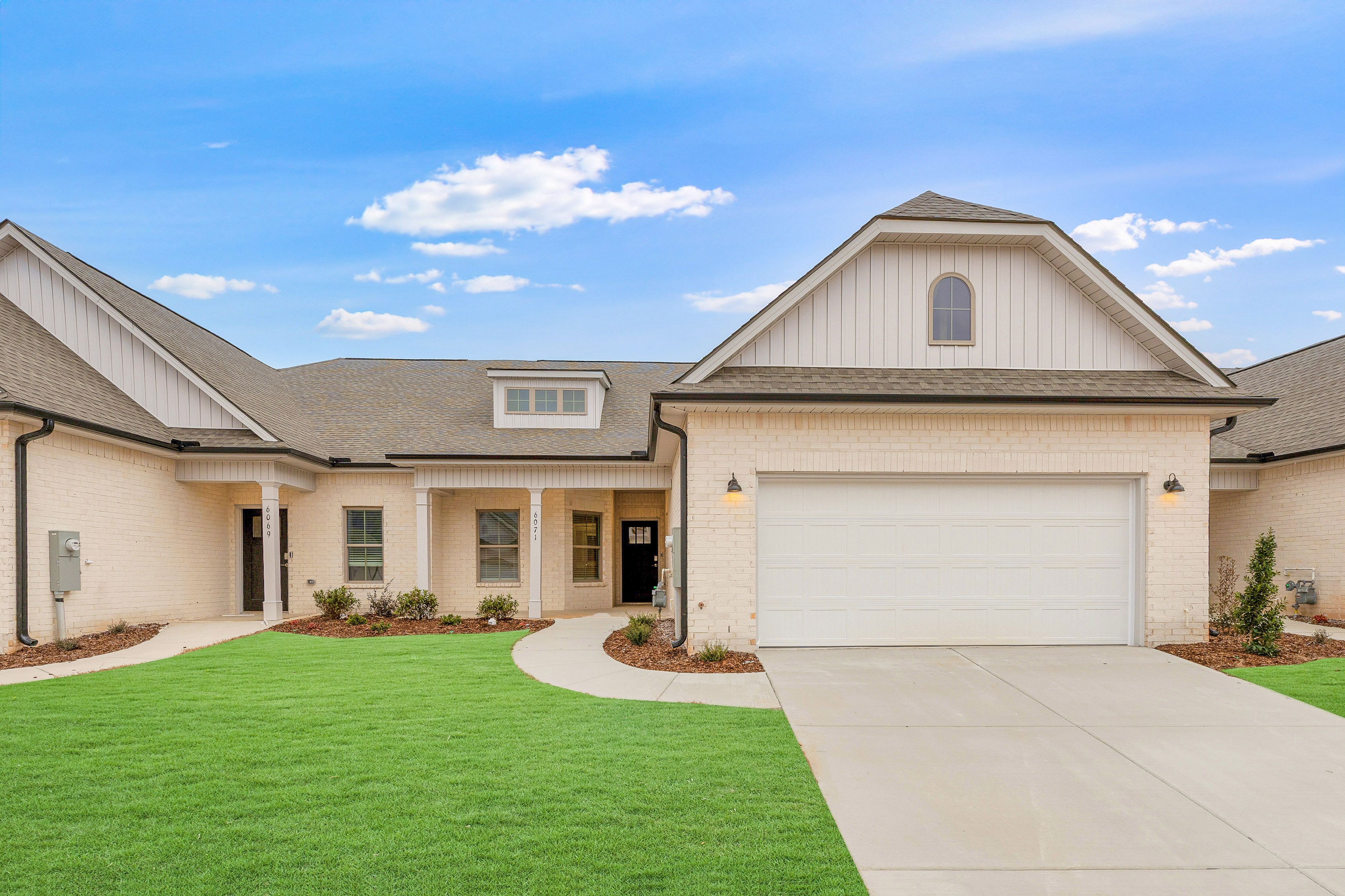 6071 Gardner Maples Drive (Residence 1850)