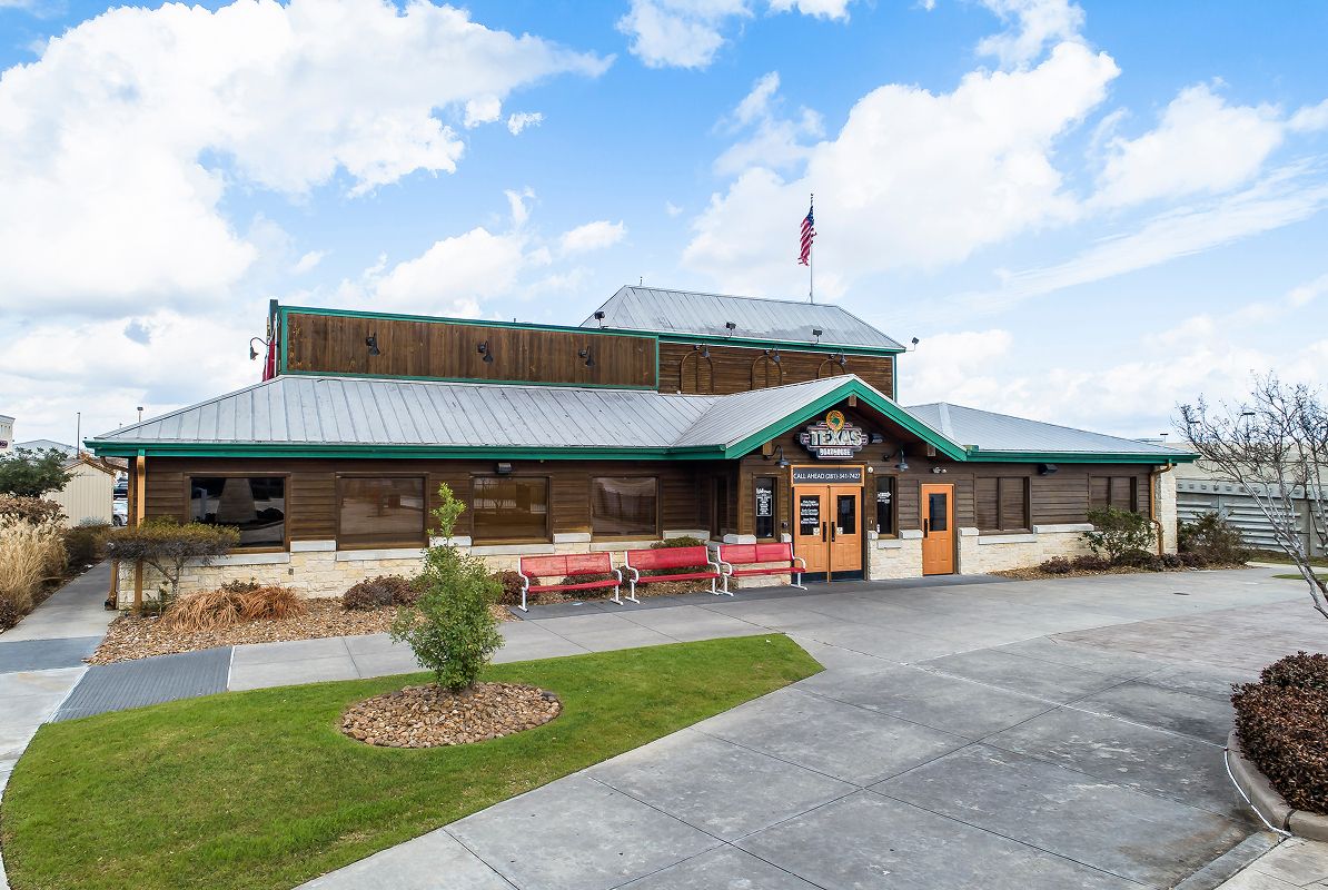 Rosenberg Restaurant Texasroadhouse 090825